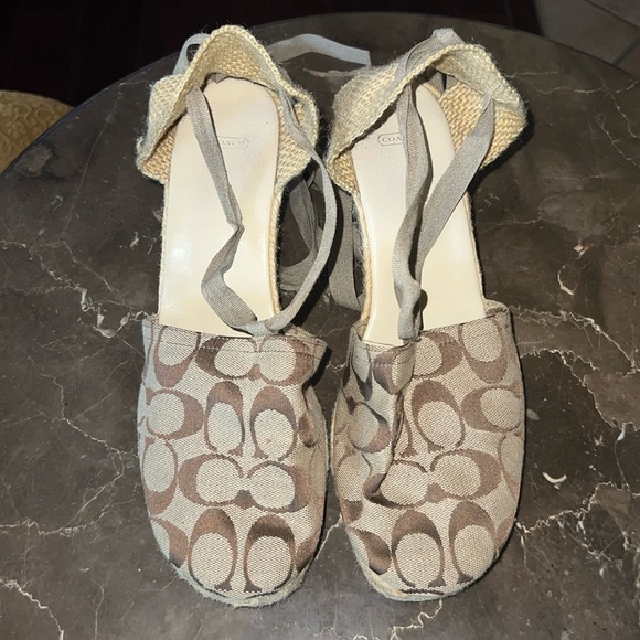 Coach Wedges - Picture 1 of 3